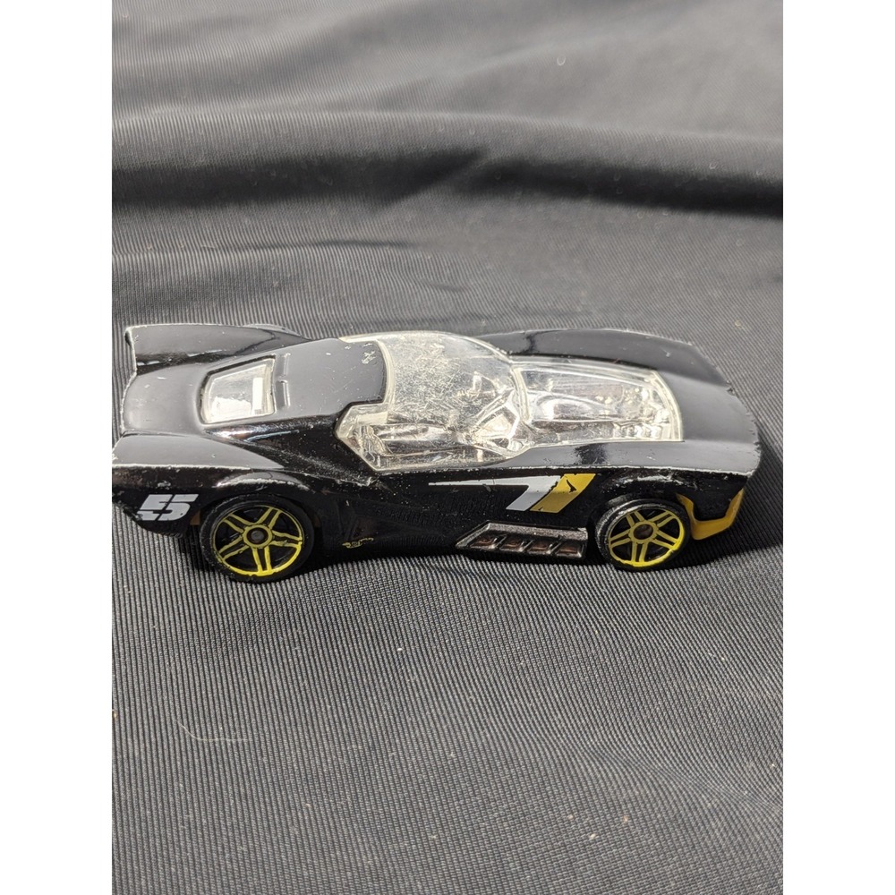 Hot Wheels Fast Fish Black Yellow Number 5 Muscle Car Diecast 2011 Mattelโ